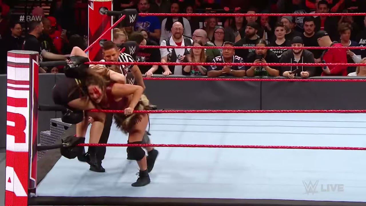 Ronda Rousey vs. Sarah Logan: Raw, February 04, 2019 background