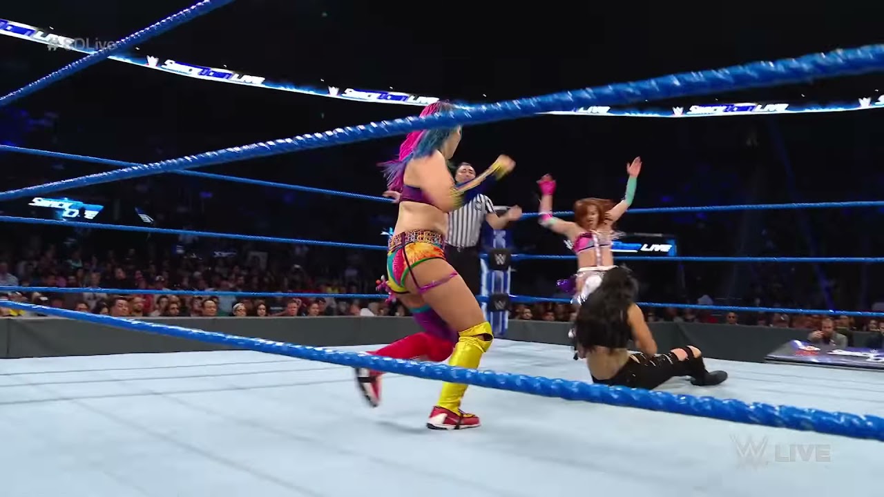 The Kabuki Warriors vs. Fire & Desire: SmackDown LIVE, Sept. 24, 2019 background
