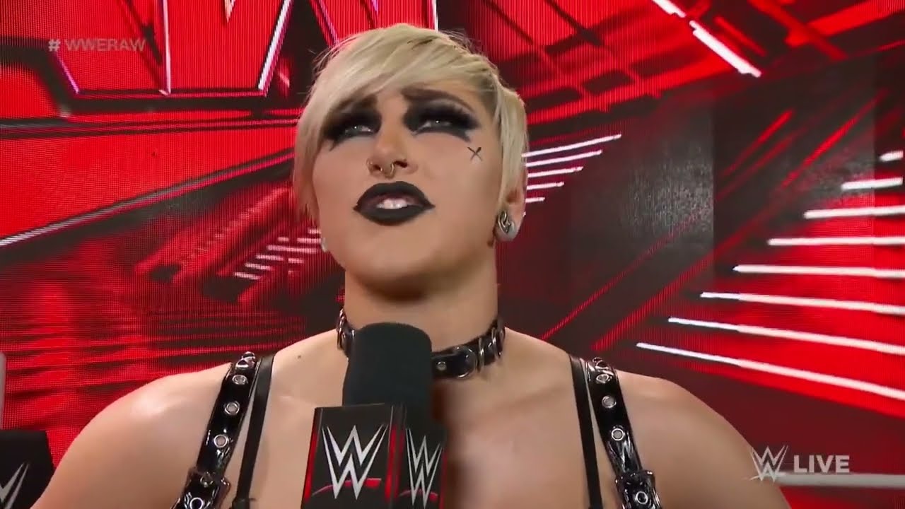 Liv Morgan initiates a brawl with Rhea Ripley backstage: Raw, April 25, 2022 background