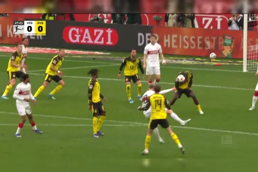 [Highlights] Früchtl's powerful long-range strike from outside the box, Girashi blocks with a header to defuse the danger