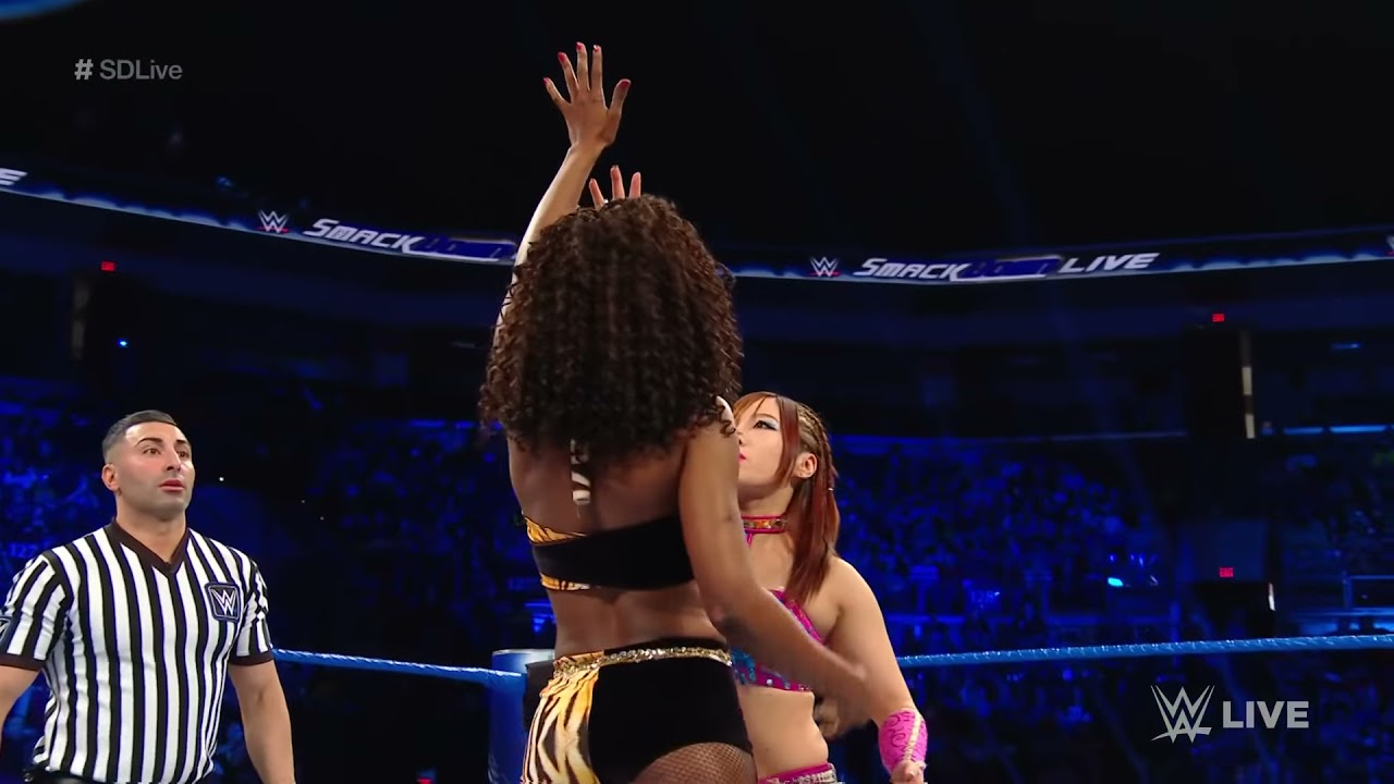 The Kabuki Warriors vs. local competitors: SmackDown LIVE, April 30, 2019