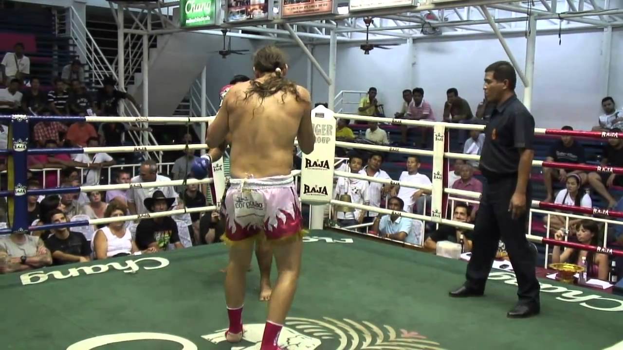 Cristian Serpiente Bosch Fighting at Bangla Boxing Stadium