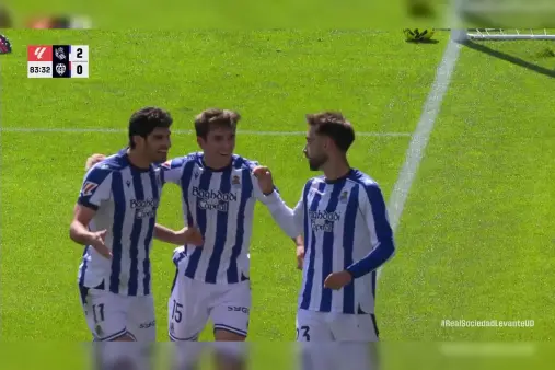 [Goal] Sealing the win? Marin crosses, Mendes easily taps in at the front post