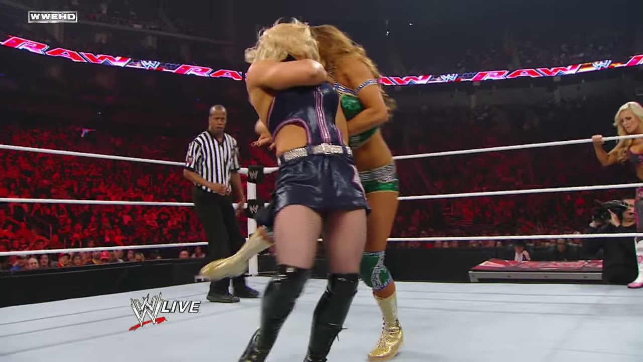 Natalya & Beth Phoenix vs. Eve Torres & Kelly Kelly: Raw, Sept. 26, 2011