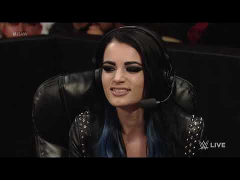 Charlotte Flair vs. Becky Lynch: Raw, November 30, 2015