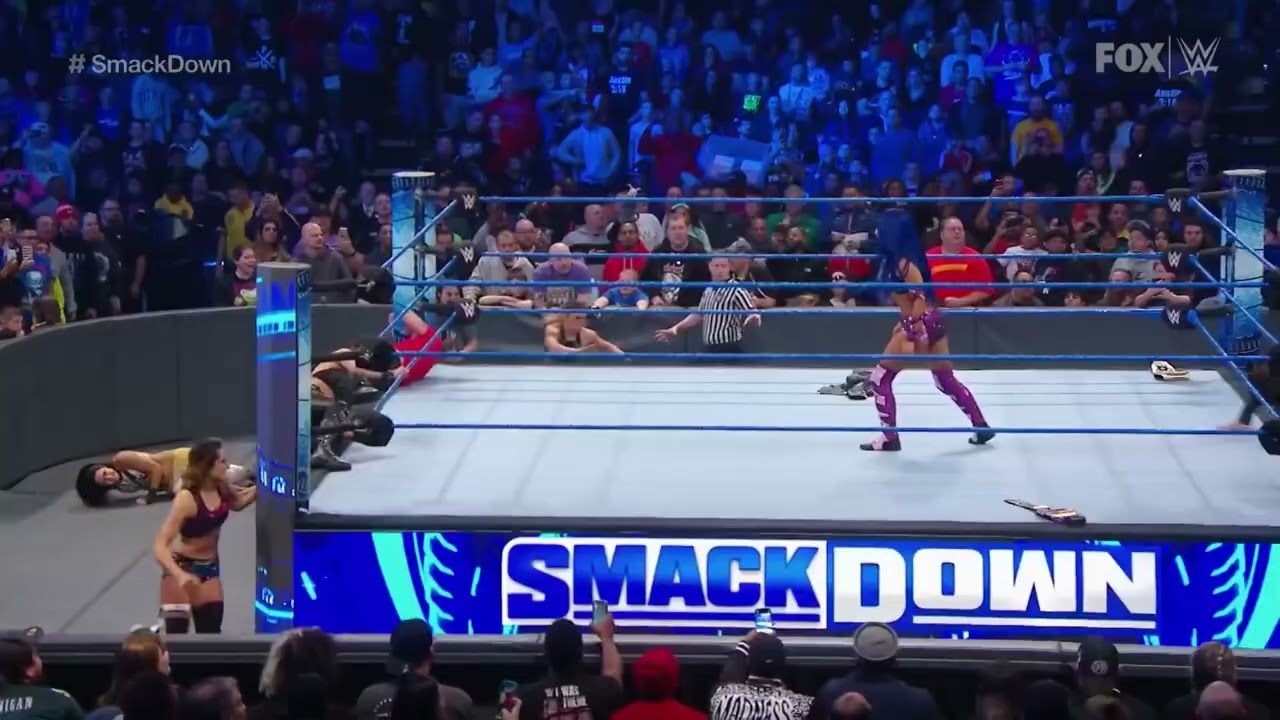 Bayley vs. Nikki Cross: SmackDown, November 15, 2019