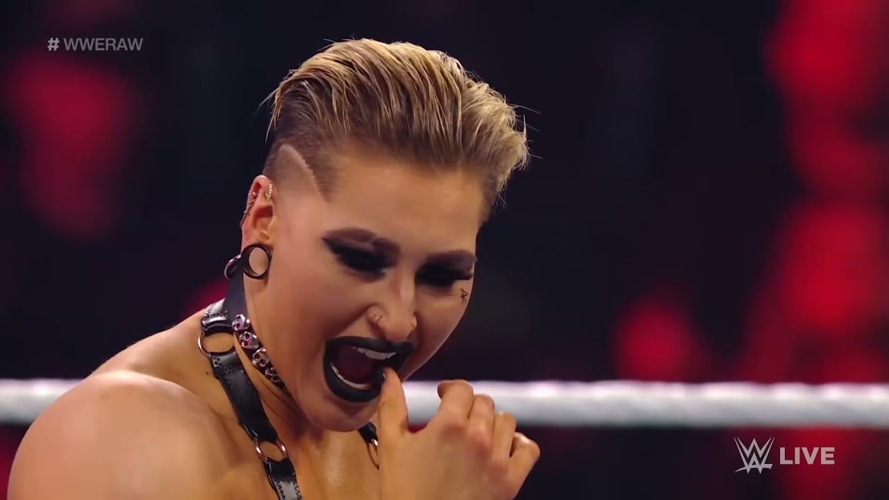 Rhea Ripley vs. Queen Zelina: Raw, December 20, 2021