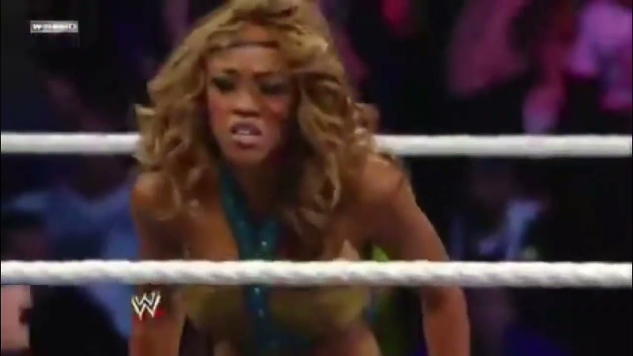FULL MATCH - Gail Kim vs. Alicia Fox: WWE Superstars, November 04, 2010