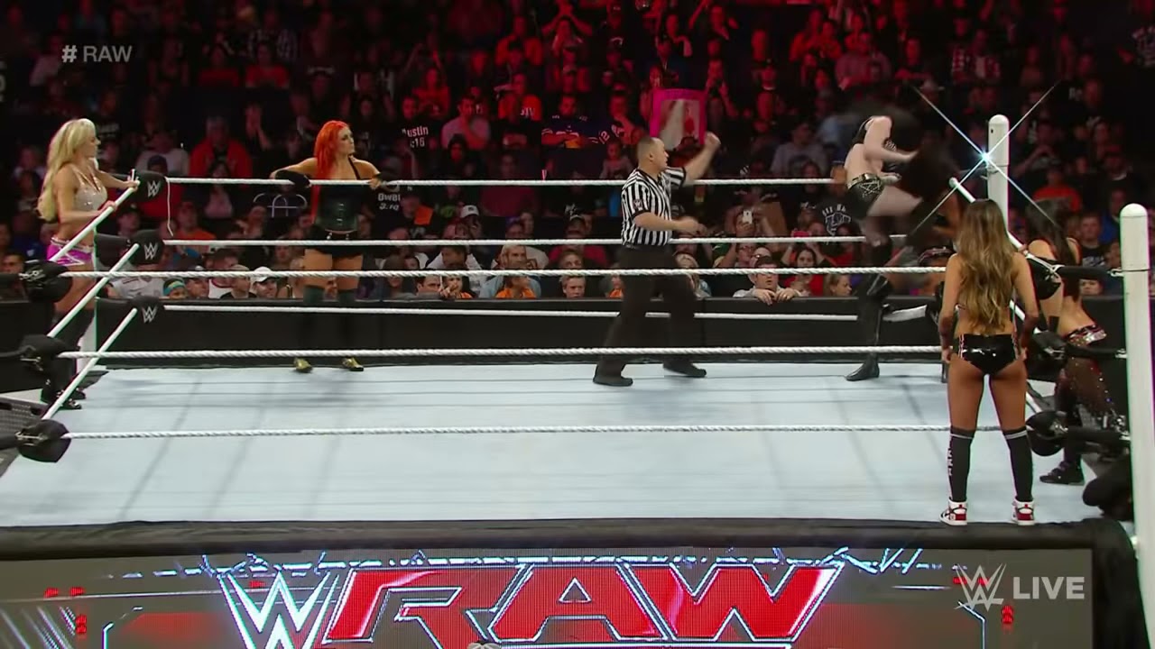 Team Bella vs. PCB - 6-Diva Tag-Team Match: Raw, Sept. 28, 2015