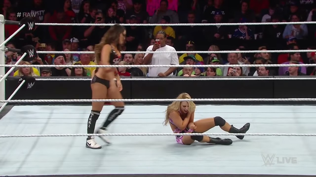 Nikki Bella vs. Emma: Raw, November 03, 2014 background