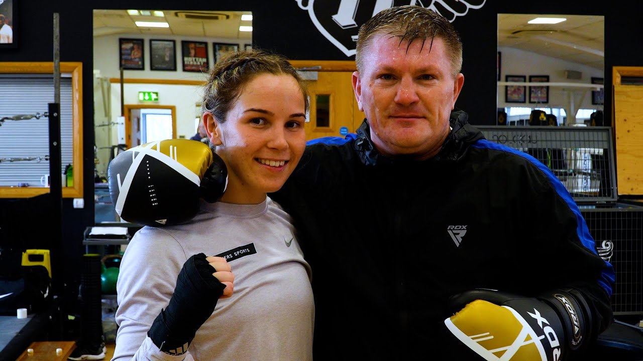 Ricky Hatton's very exciting Flyweight Chloe Watson heads up to Newcastle for fight No 2 on Apr 2nd.