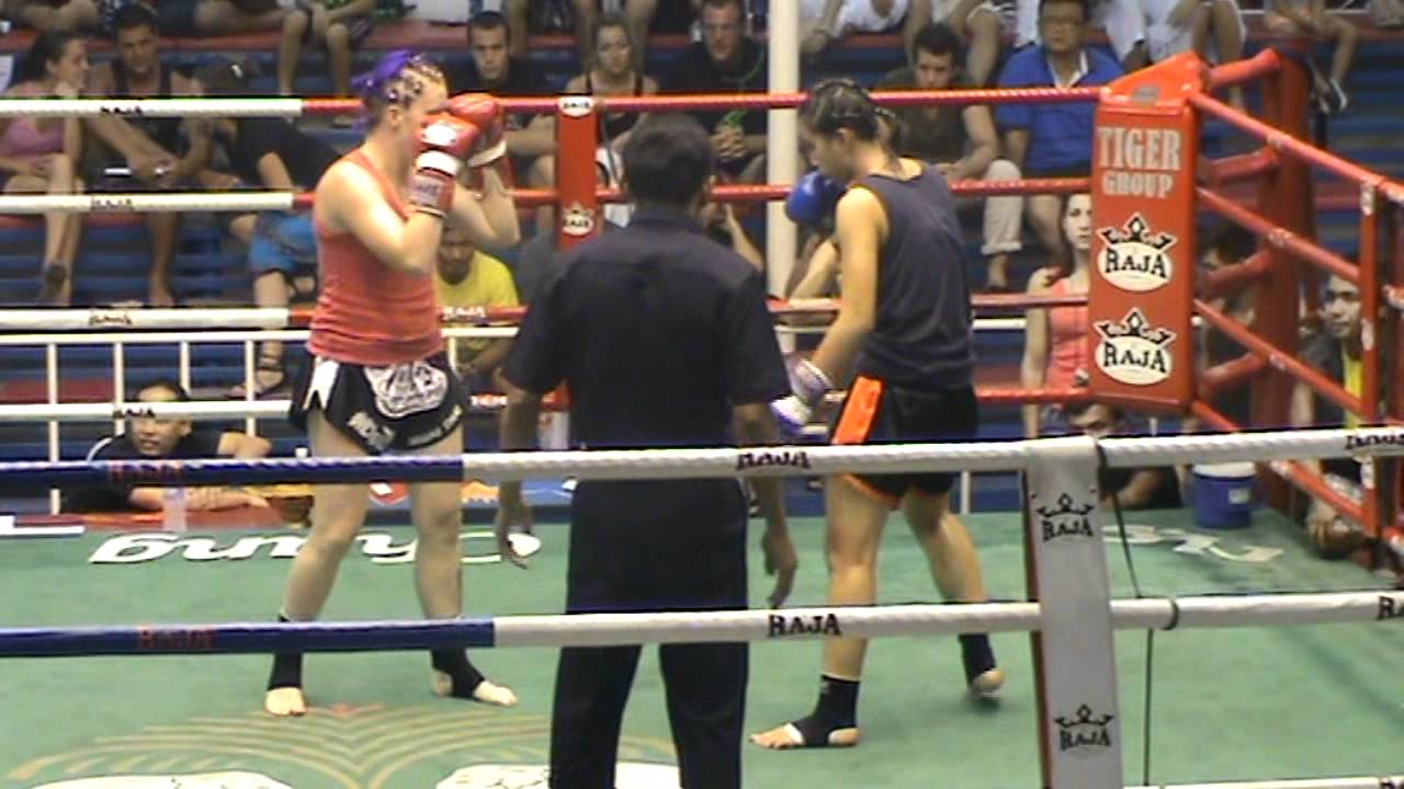 Natasha O'Neil Wins by round 3 KO for Sinbi Muay Thai