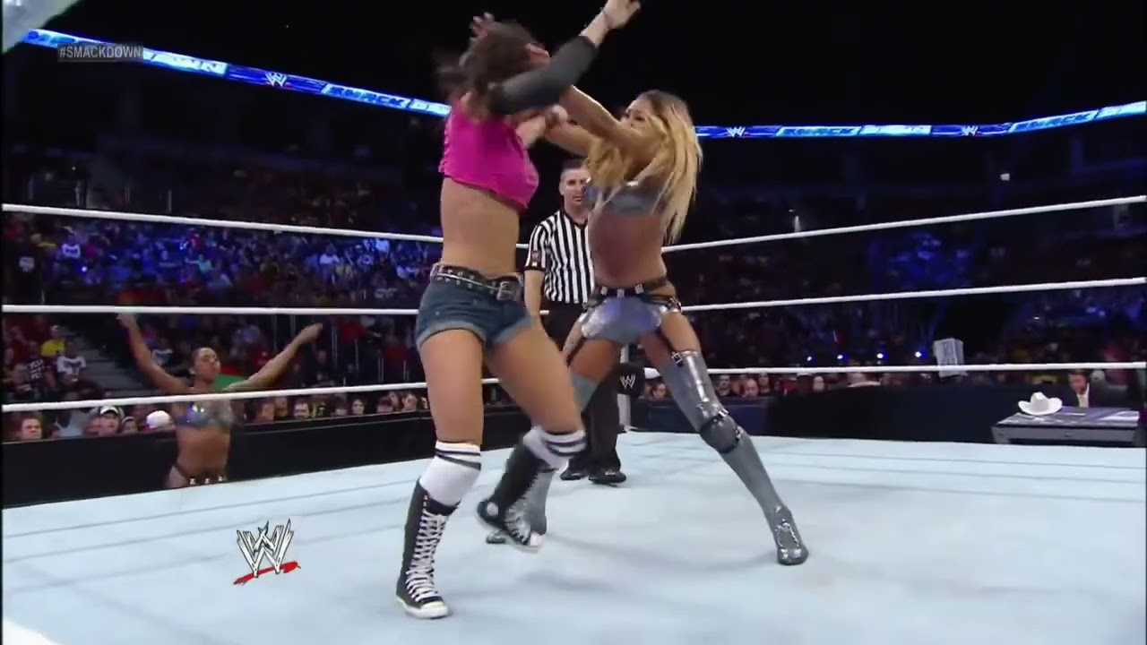 AJ Lee vs. Cameron: SmackDown, Sept. 27, 2013