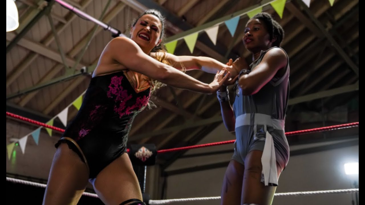 Female Wrestling Clash: Nina Samuels vs. Ronnie Knocks - UKPW Quick Cut background