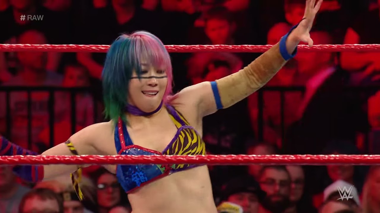 Asuka vs. Stacy Coates: Raw, November 06, 2017 background
