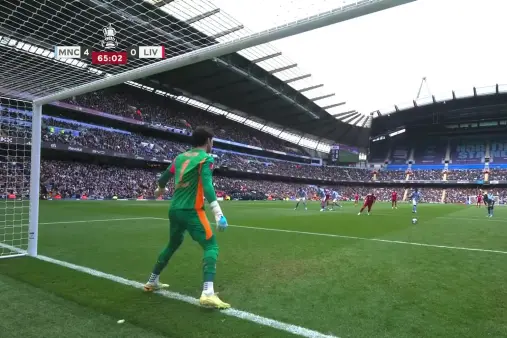 [Highlights] Poor form! Ekitike wins penalty, Salah's spot-kick saved