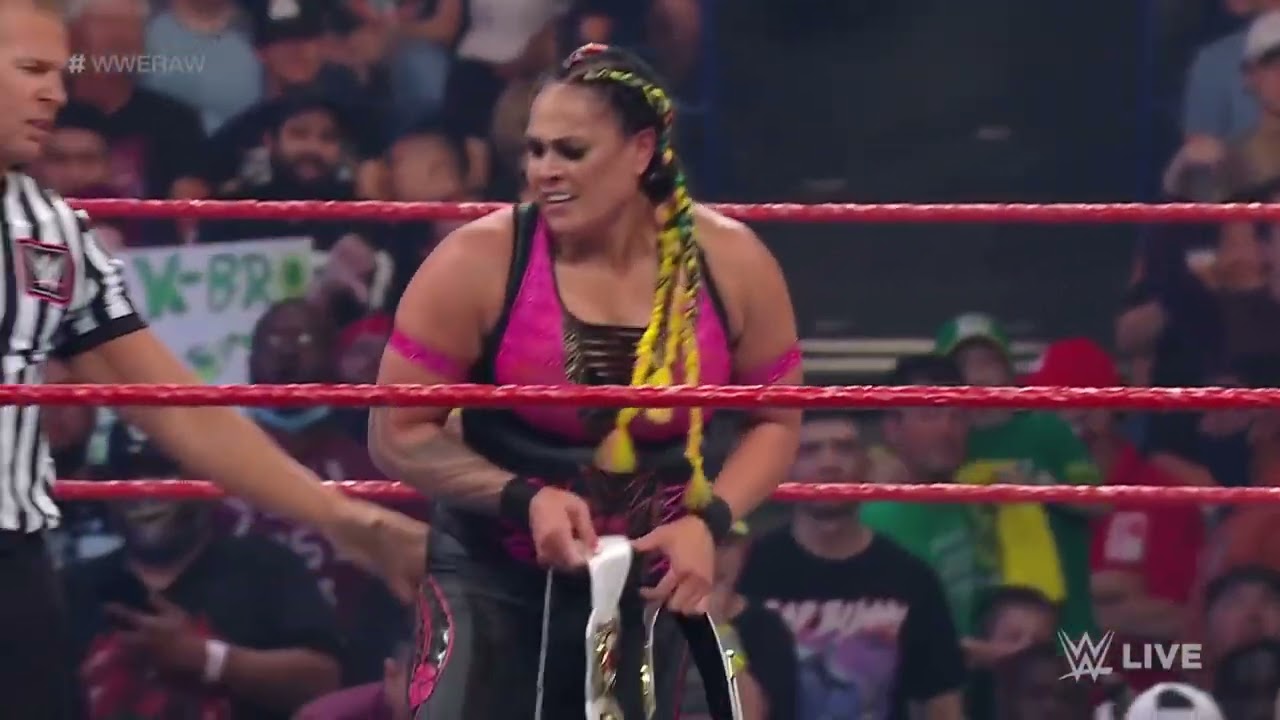 Tamina vs. Doudrop: Raw, August 02, 2021 background