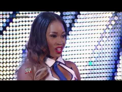 Paige vs. Naomi: SmackDown, July 25, 2014 background