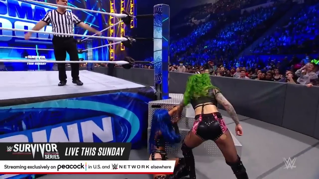 Sasha Banks vs. Shotzi: SmackDown, Nov. 19, 2021