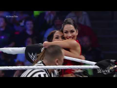 Nikki Bella (c) vs. Naomi - Divas Championship Match: Super SmackDown LIVE!, December 17, 2014