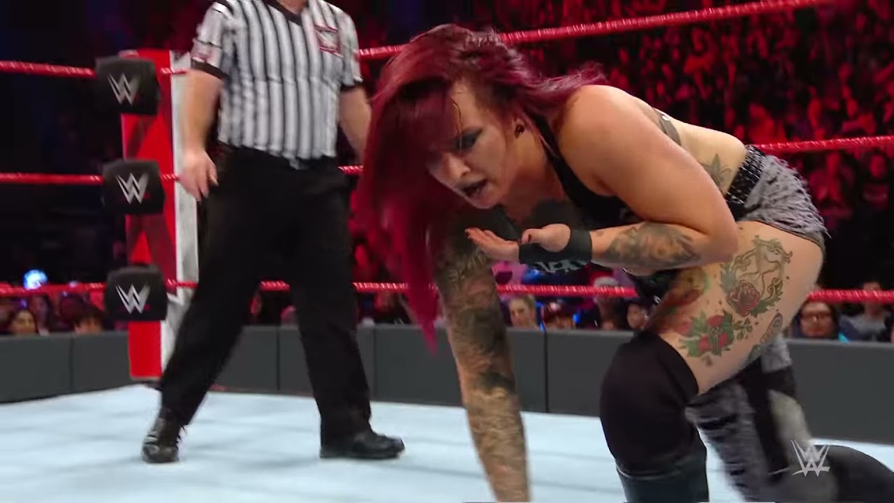 Natalya vs. Bayley vs. Riott vs. Fox vs. Moon vs. Banks vs. Brooke vs. James: Raw, Dec. 17, 2018