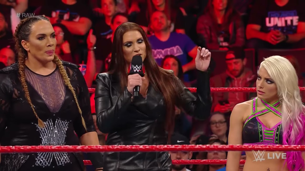 Stephanie McMahon announces the first-ever Women's Royal Rumble Match: Raw, Dec. 18, 2017