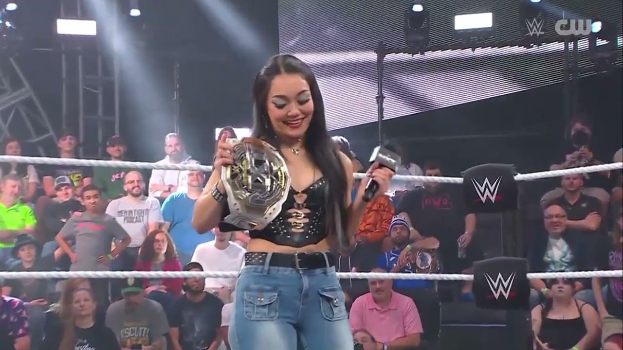 Kelani Jordan saves Giulia from the attack of Roxanne Perez & Cora Jade: NXT, Dec. 10, 2024 background