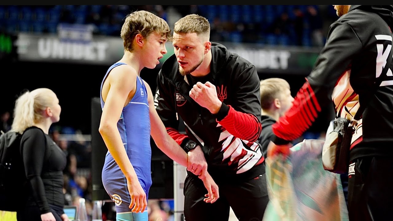 U15 I. Khekalo (UKR) vs S. Kolotilin (UKR). Freestyle 48kg youth wrestling. backdrop