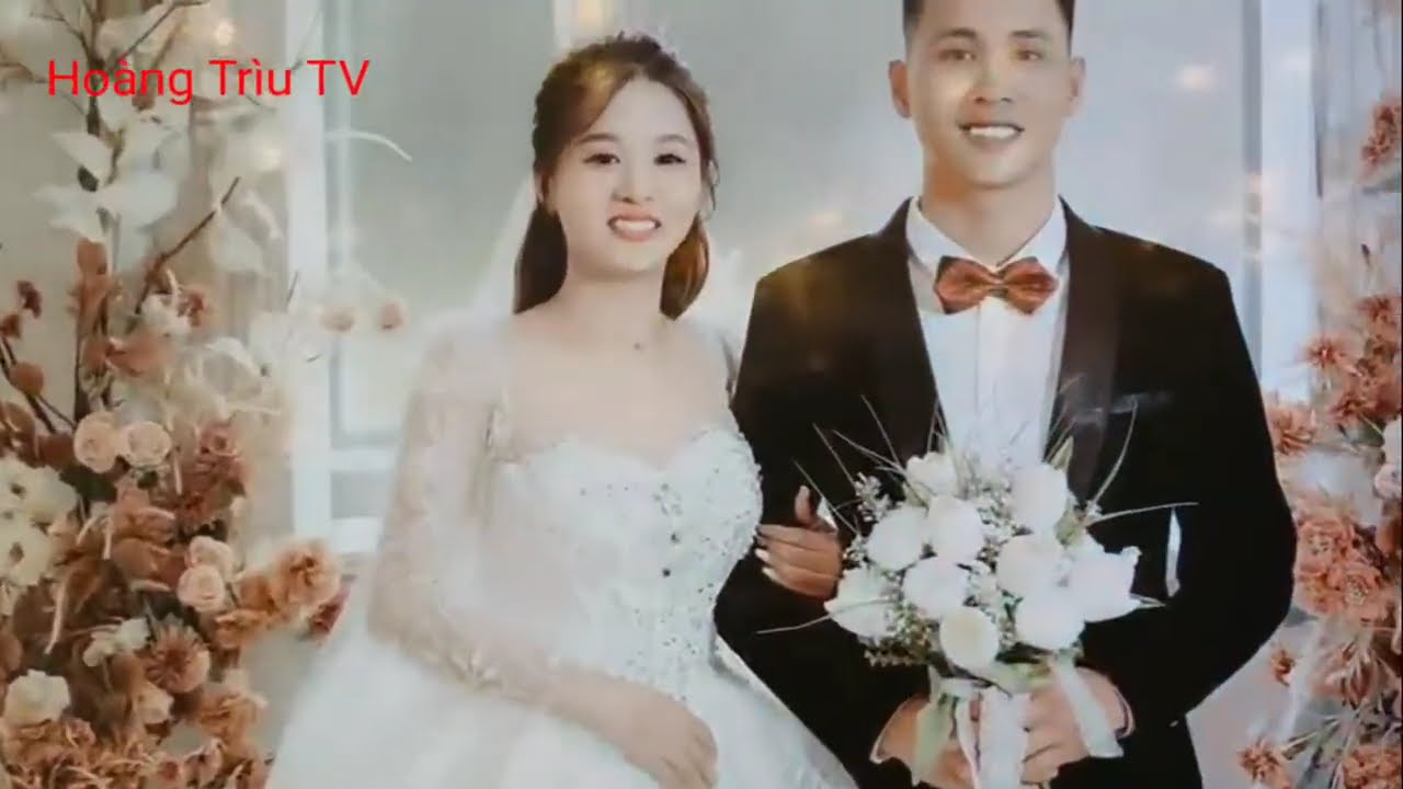 Lễ ăn hỏi và lễ xin Dâu tại Thái Bình. Mâm cỗ với món Tiết canh Ngựa và Thắng cố Ngựa của vùng cao. background