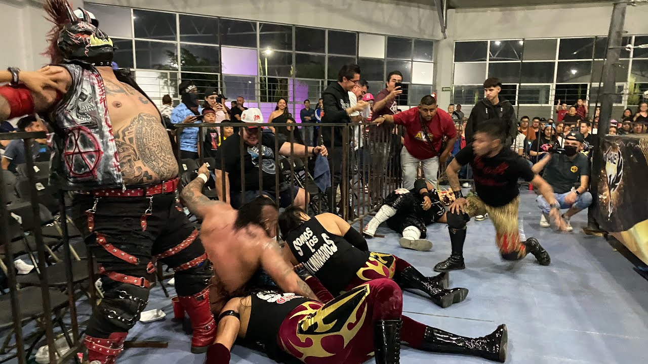 La Secta Vs Negocio Traumado Vs Puerquiza Extrema en el Auditorio Enrique Bátiz con TC y Ave background