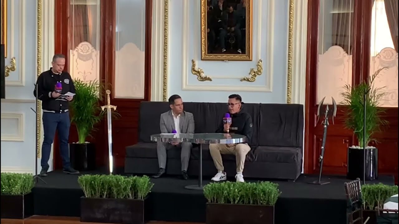 AAA sigue firme con sus alianzas con el Ejército Mexicano y el Injuve buscando en el barrio background