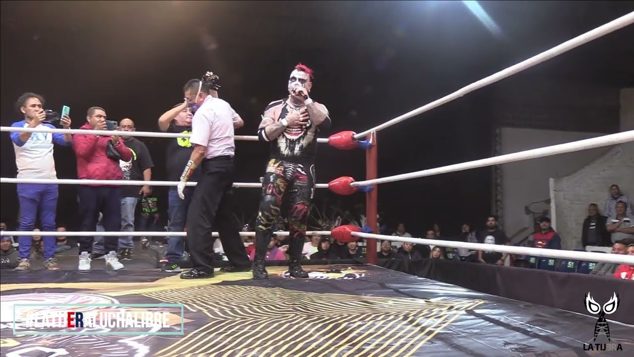 Pagano: Fresero hablas de AAA, si nos estabas pidiendo fotos en el Juan de la Barrera, ay Konnan background