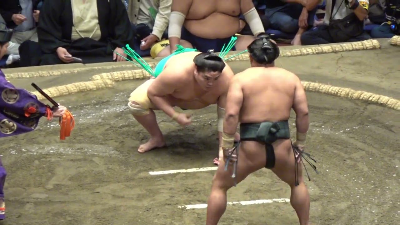 速報❗️翠富士 vs 一山本 【大相撲令和7年9月場所】10日目 2025/09/23 MIDORIFUJI vs ICHIYAMAMOTO SEP 2025 DAY10 臨場感ズーム! background