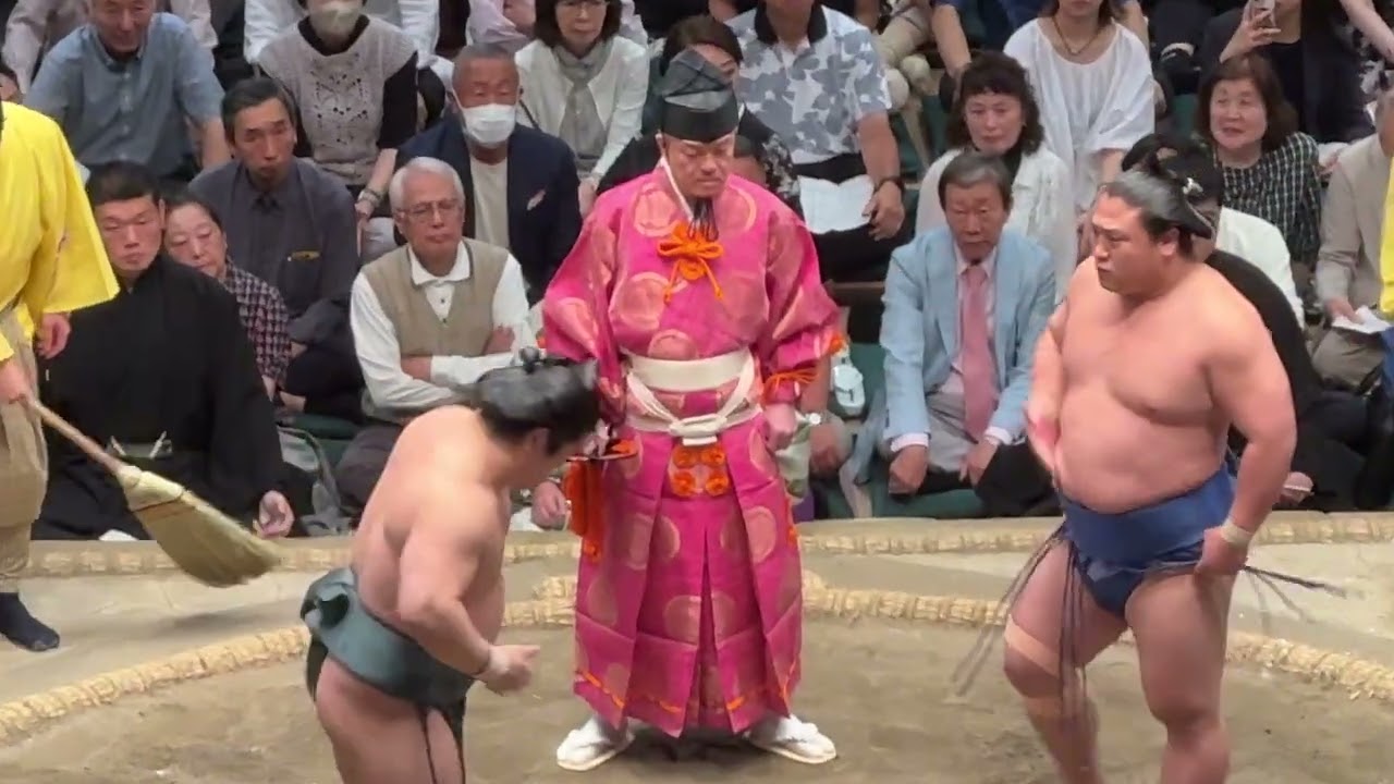 速報❗️若隆景vs朝紅龍【大相撲令和7年5月場所】13日目 2025/05/23 夏場所 background