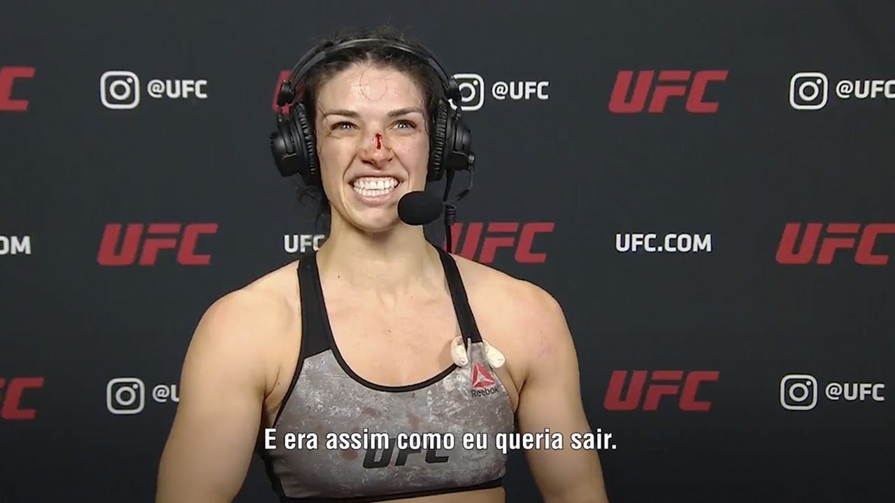 Entrevista pós-luta com Mackenzie Dern | UFC 256 background