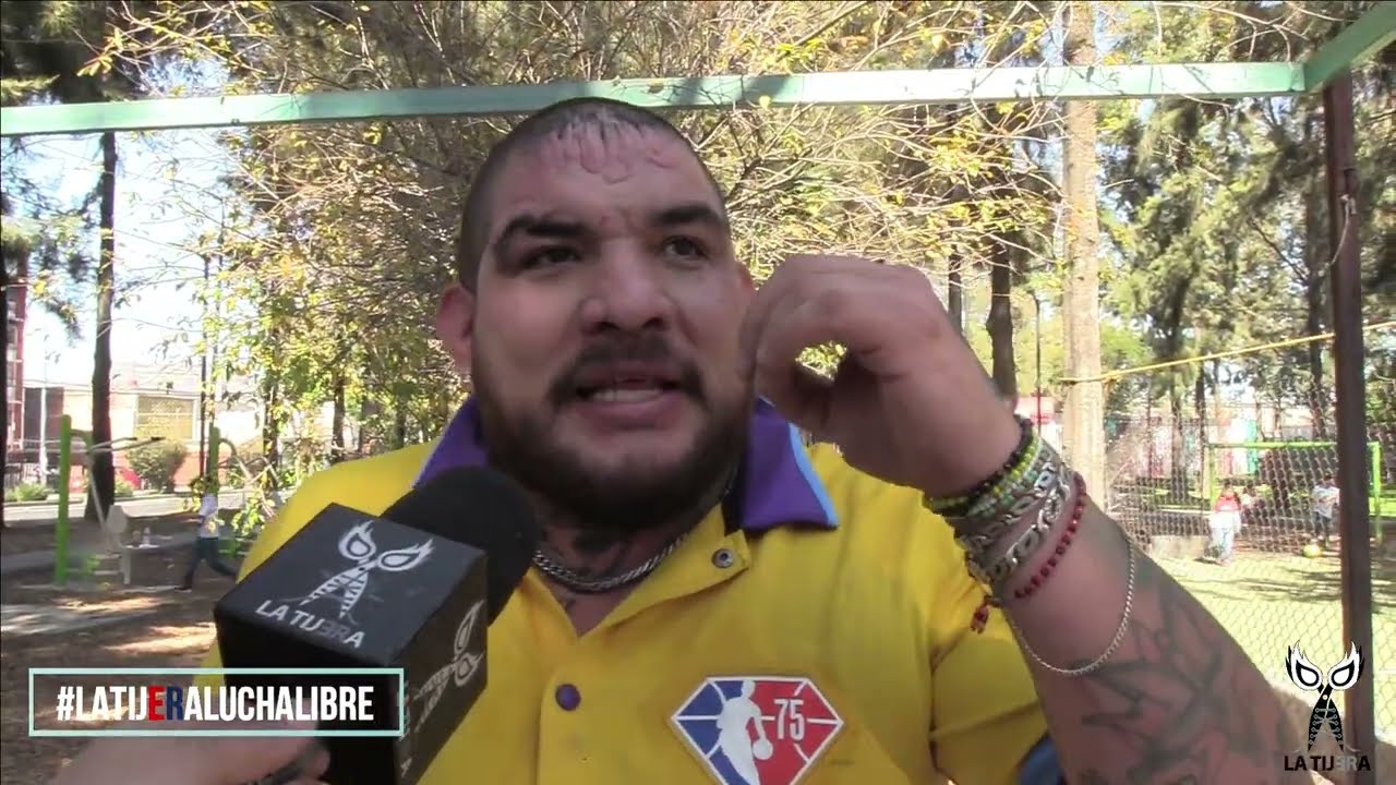 Fresero Jr: El éxito me llegó cuando mis padres se fueron. Hay dinero de por medio, pero es el ego background