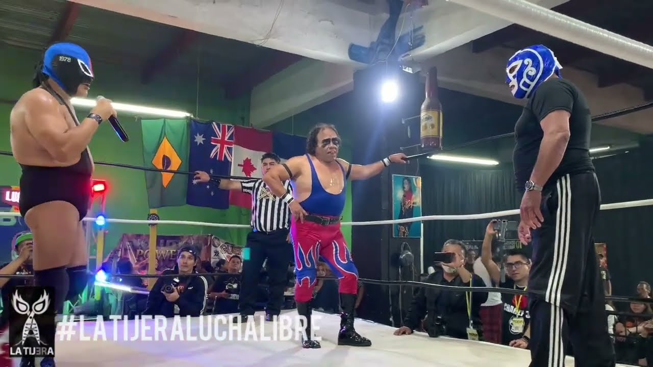Fuerza Guerrera y Huracán Ramírez se encaran, van por un duelo de máscaras ante de irse el Mosco de background