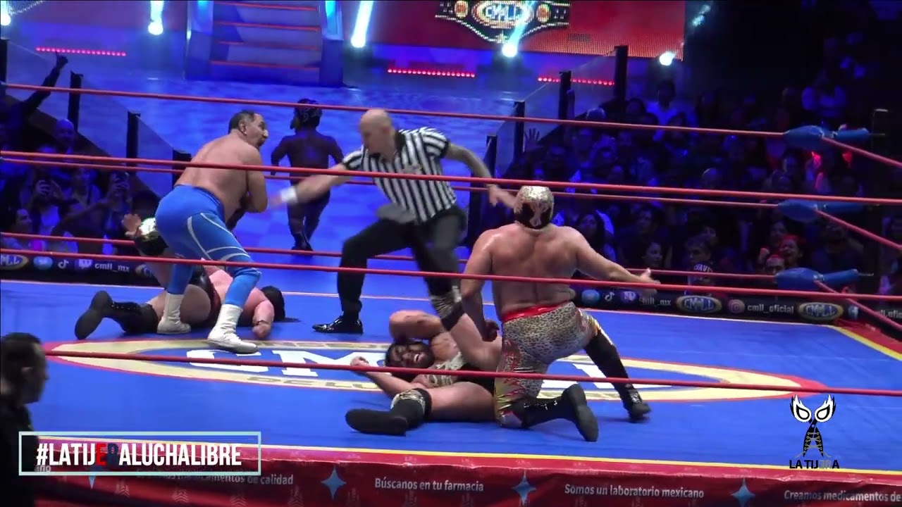 Lucha semifinal: Blue Panther, Valiente y Star Jr Vs Terrible, Bárbaro Cavernario y Niebla Roja backdrop