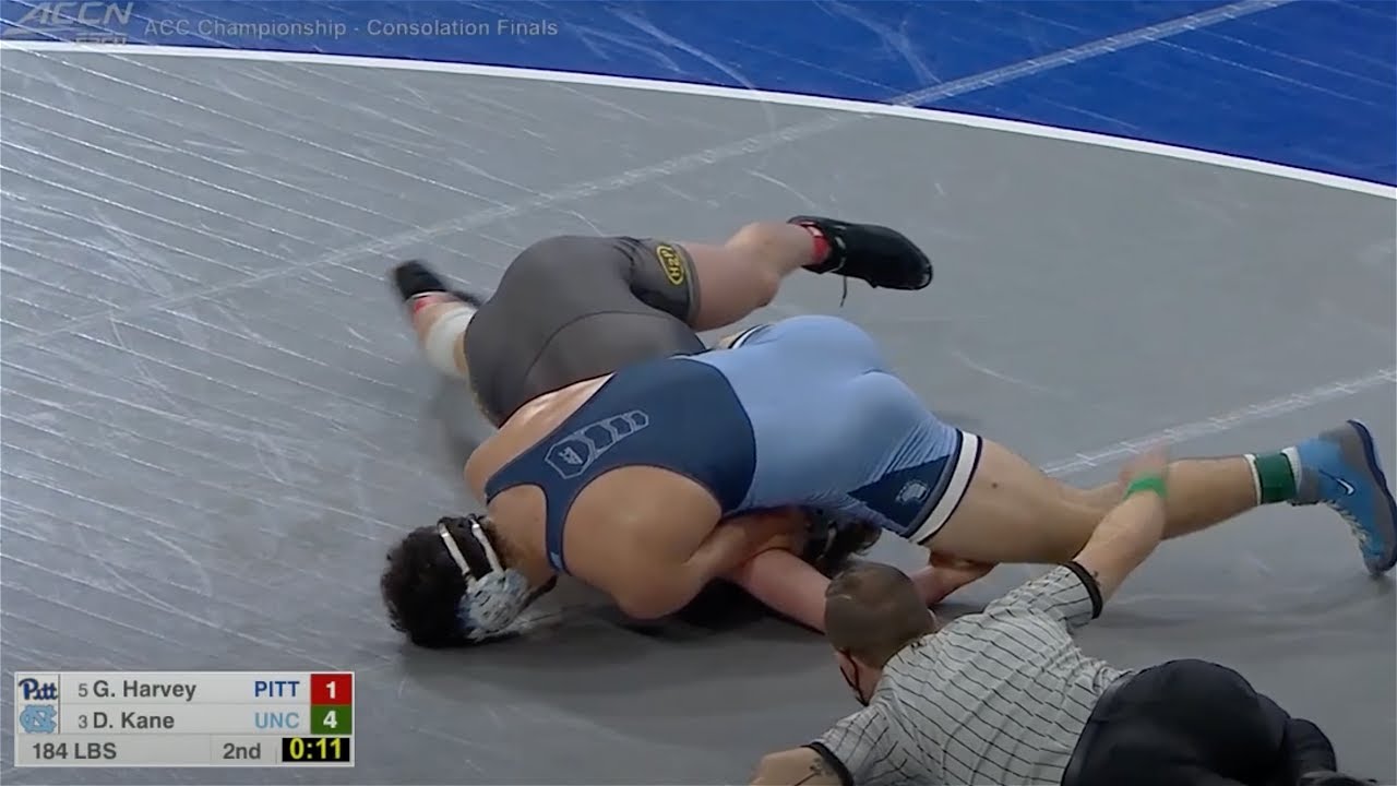 184lbs Devin Kane (North Carolina) maj dec Gregg Harvey (Pitt) background