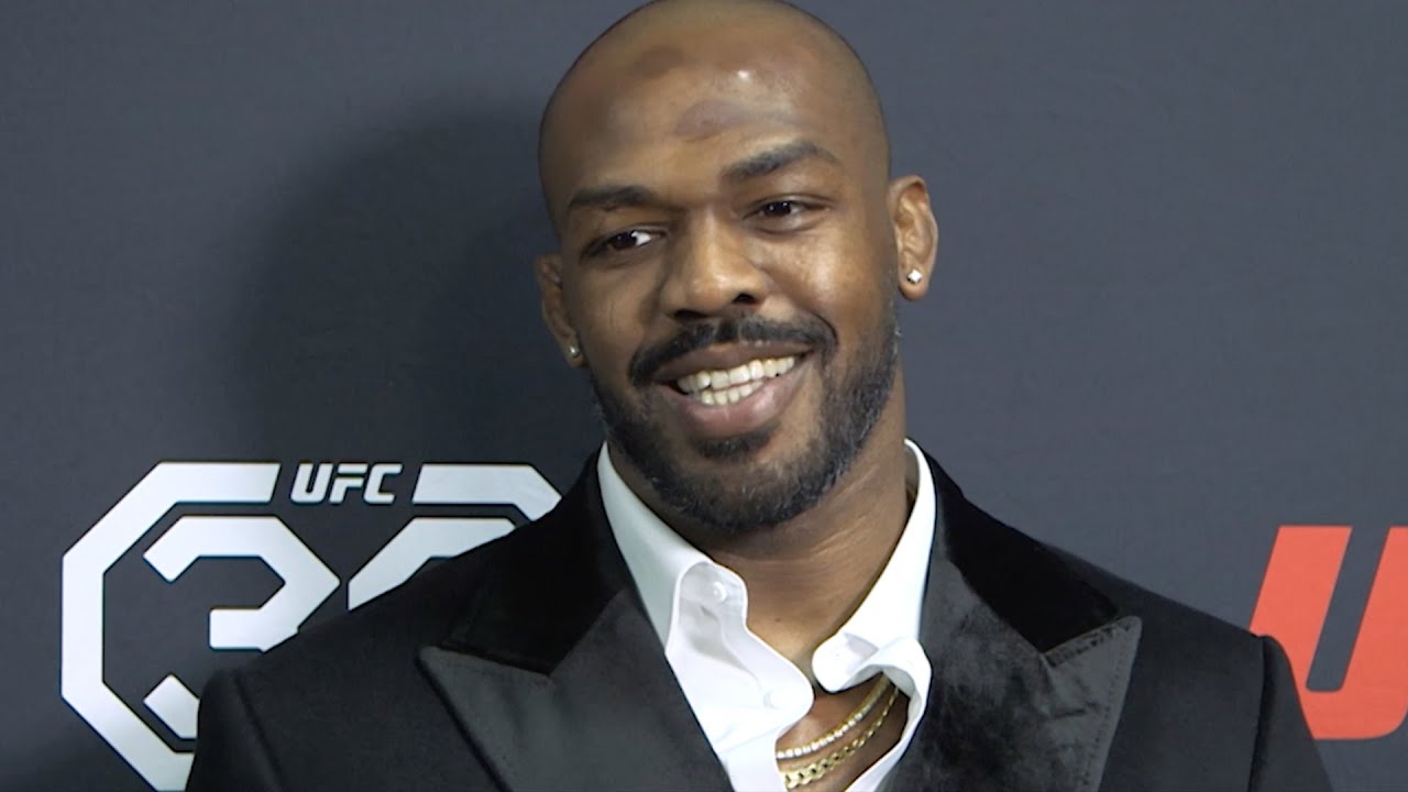 Entrevista Pós-Luta com Jon Jones | UFC 285 background