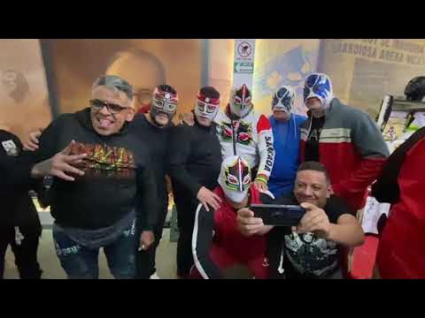Historia pura tres legados reunidos: Octagón, Atlantis y Máscara Sagrada con sus juniors y Halloween background