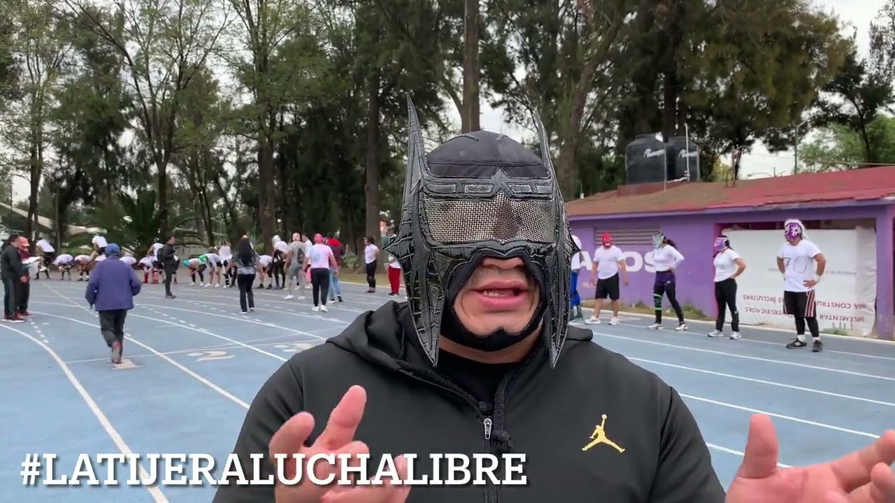 Abismo Negro Jr: Huyen a mis entrenamientos, quizá soy muy estricto, aquí buscamos luchadores background