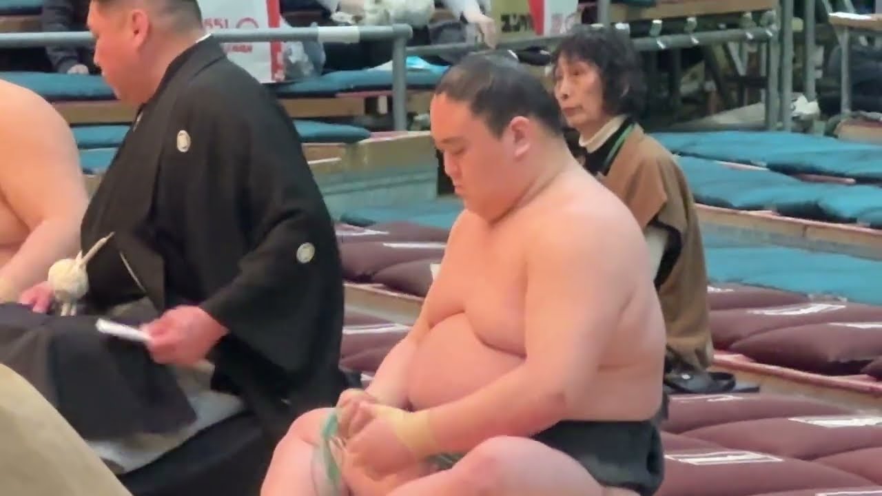 速報❗️二子山部屋 小滝山 vs北勝龍【大相撲令和7年3月場所】13日目 2025/3/21 Futagoyama KOTAKIYAMA vs HOKUTORYU background