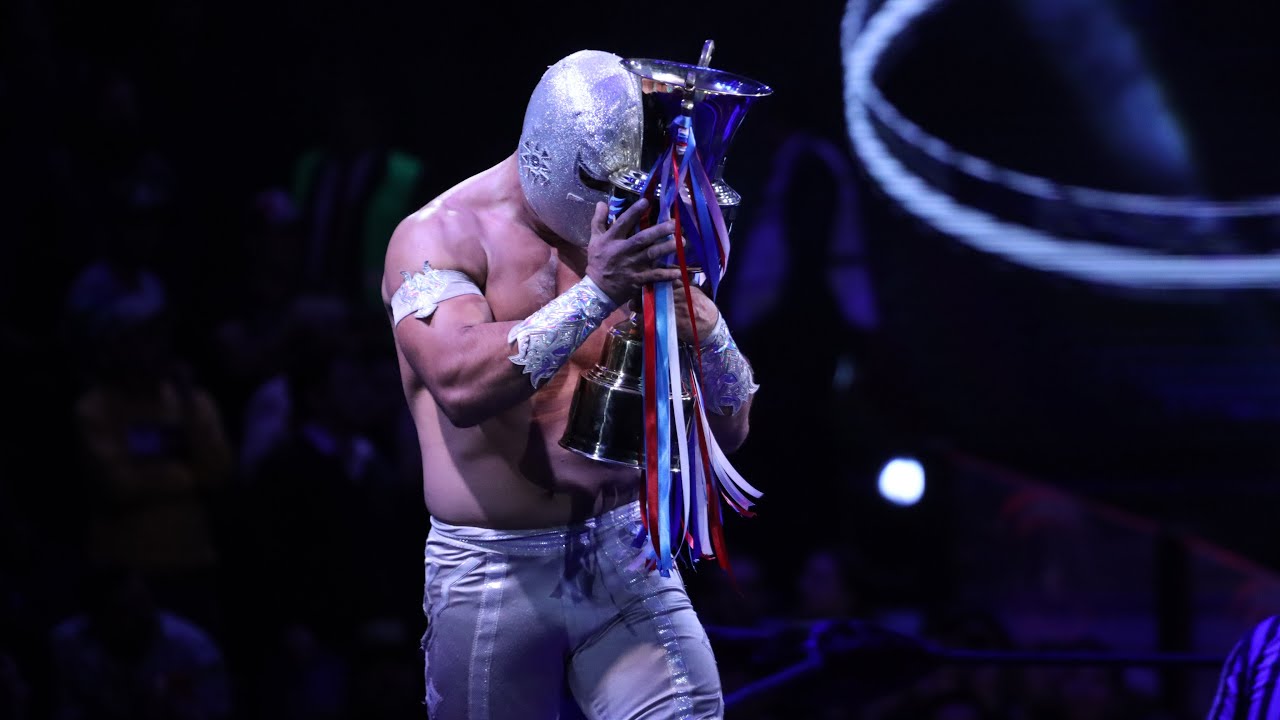 Místico, gran ganador del torneo Reyes del Aire 2024 por primera vez gana el certamen del CMLL background