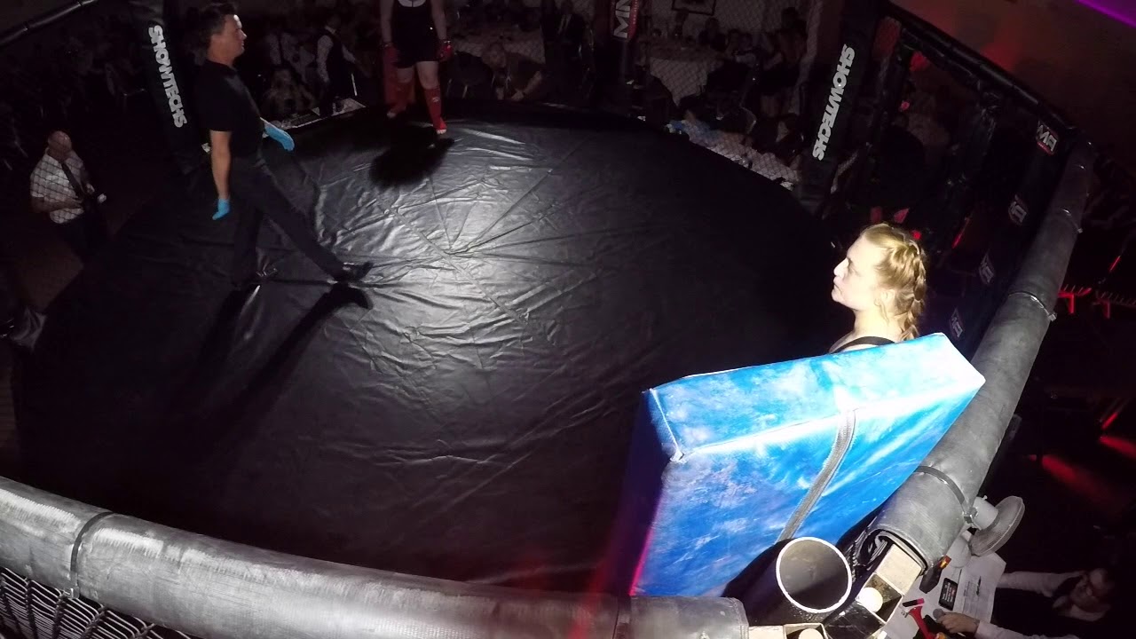 Ultra MMA | Gloucester | Jodie Fletcher VS Lauren White background