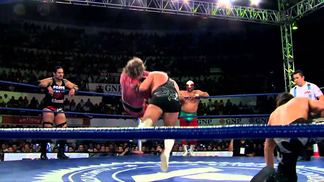 Arranque Rey de Reyes 2013 - Lucha Libre AAA background
