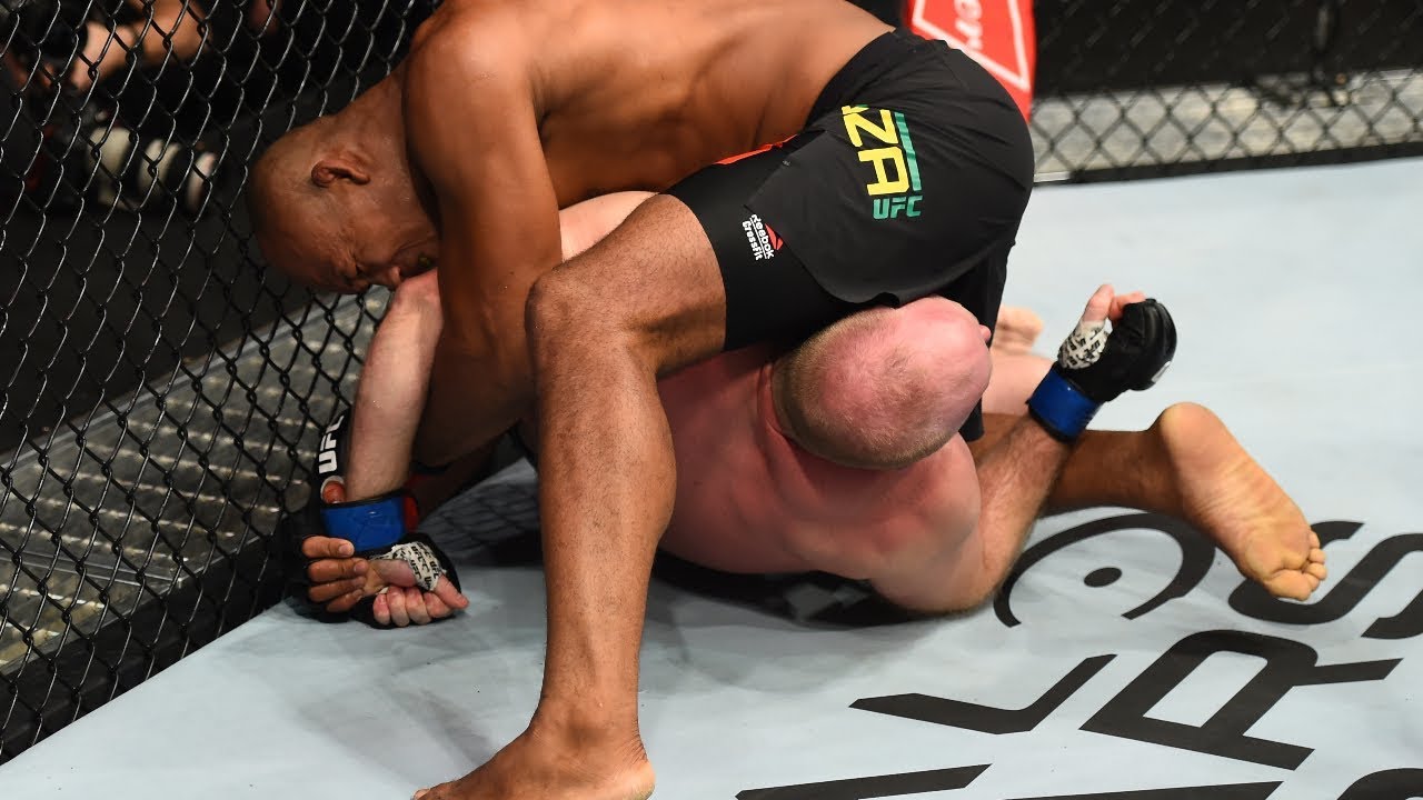 UFC SP: Maiores vitórias de Ronaldo Jacaré background