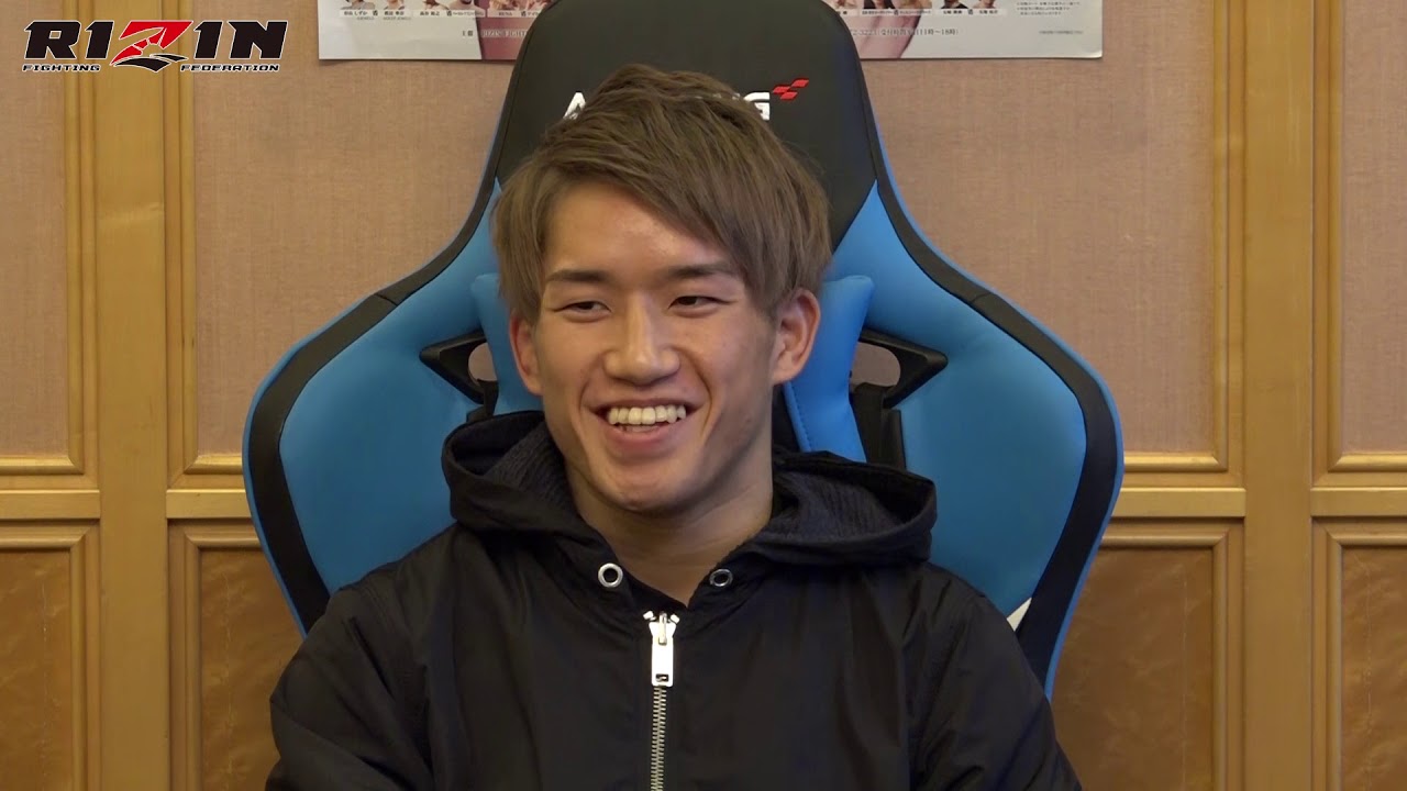 15 朝倉海選手 試合前マスコミインタビュー background