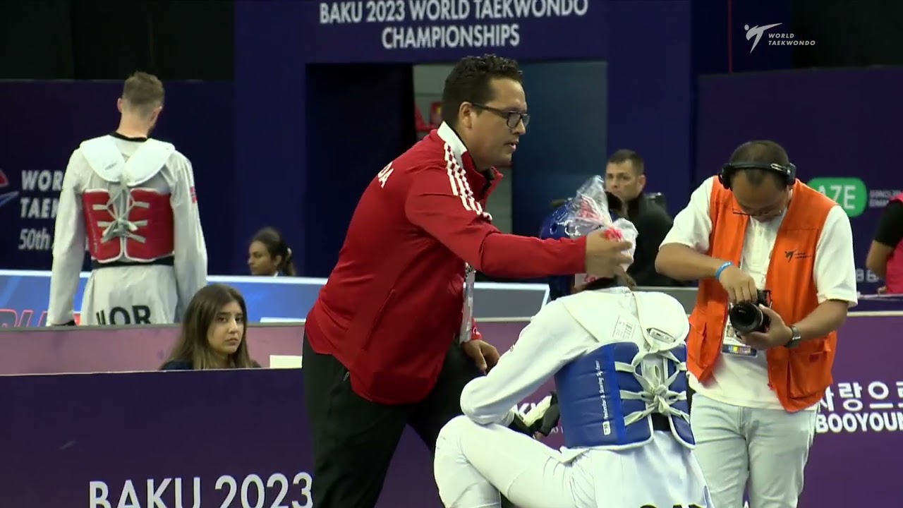 316 R32 Women 49kg CAN TRANQUILLE V KAZ KAPANOVA B background