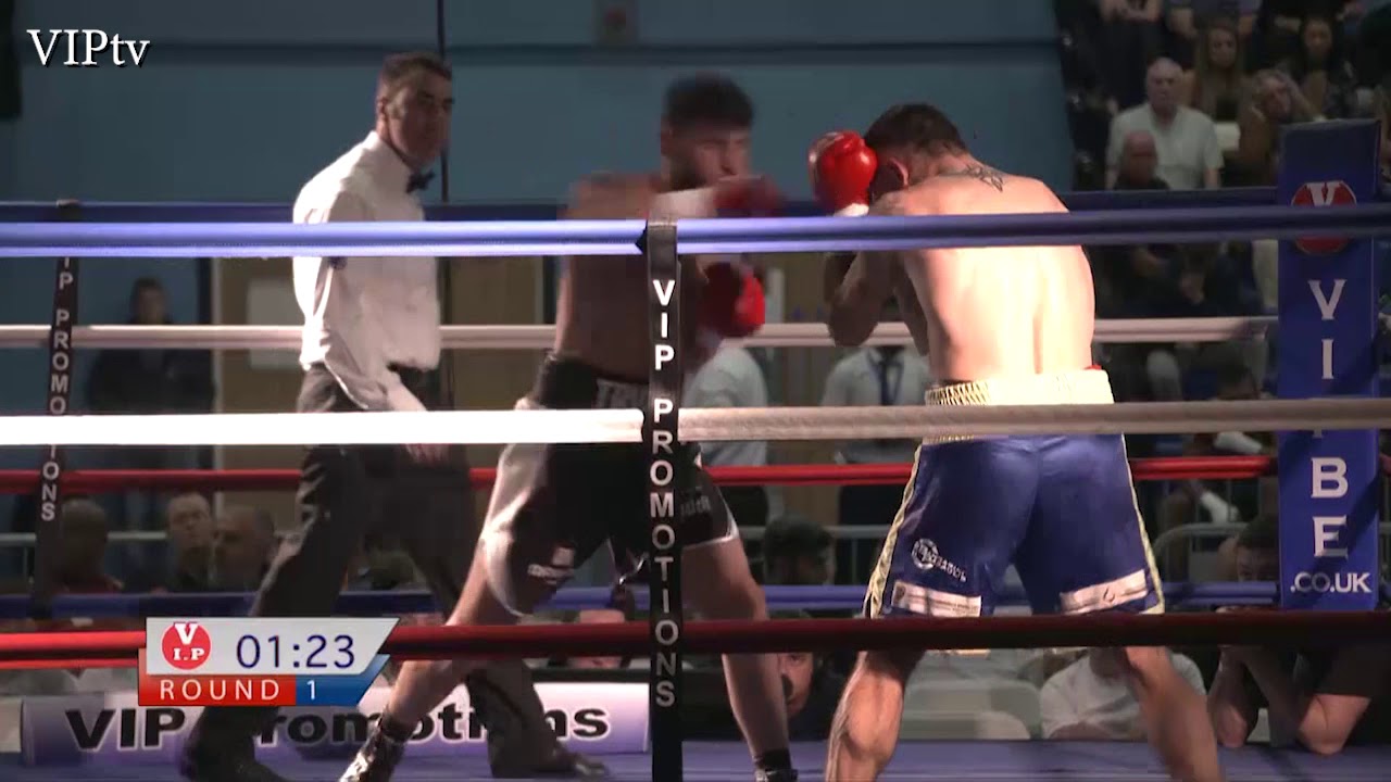 Liam Taylor v Arvydas Trizno in Oldham on 29.8.2017 background